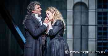 Andrea Chénier Review: An appropriately powerful farewell for Pappano