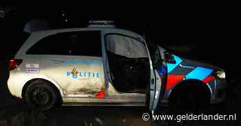 Politiewagen en personenauto tegen elkaar gebotst in Arnhem