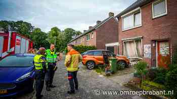 112-nieuws: automobiliste aangehouden na binnenrijden huis • glas op N389