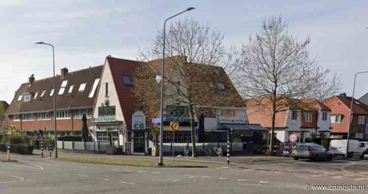 Arrestatieteam doet inval in vol restaurant in Hilversum