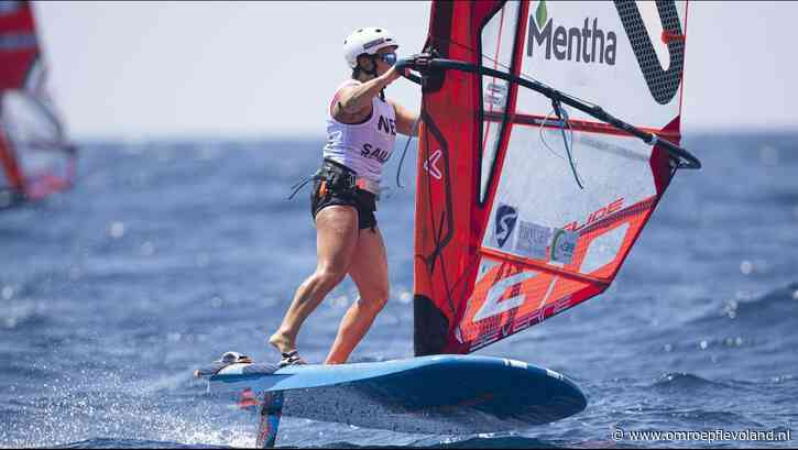 Almere - Windfoiler Sara Wennekes gelooft in Olympische medaille
