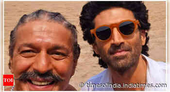 Chunky Panday drops pics with Aditya Roy Kapur