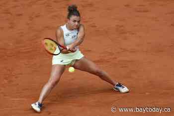 Iga Swiatek wins her third consecutive French Open women's title by defeating Jasmine Paolini
