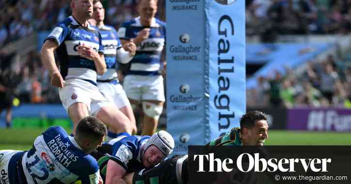 Alex Mitchell try earns Northampton title as 14-man Bath are denied