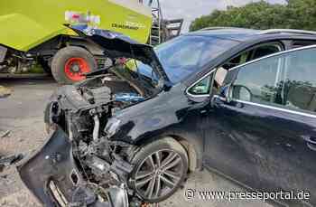 FW Hünxe: Verkehrsunfall zwischen Traktor und Pkw - Zwei Verletzte