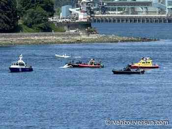 Floatplane crashes in Vancouver harbour