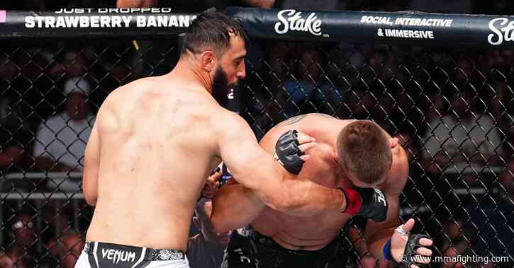 UFC Louisville video: Dominick Reyes demolishes Dustin Jacoby by knockout for first win since 2019
