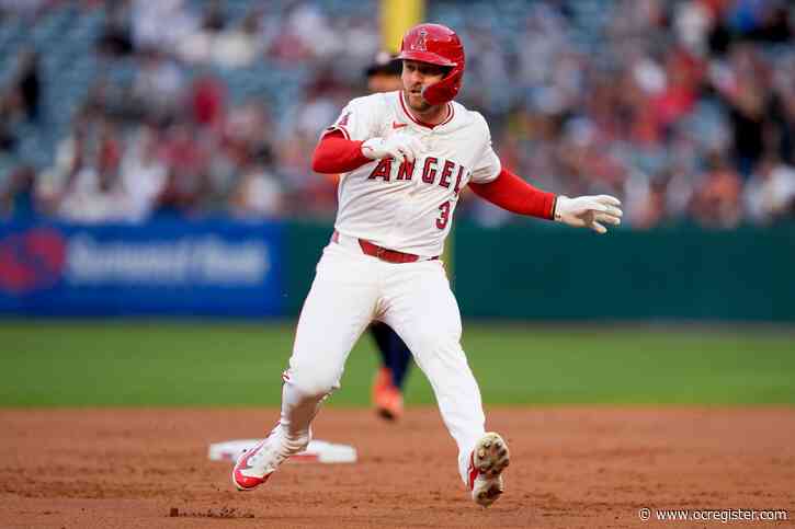 Angels struggle to produce offense in loss to Astros