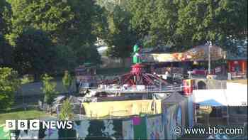 Investigation as four hurt in funfair 'malfunction'