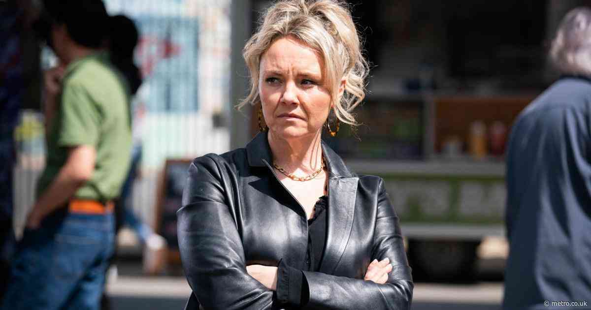 The weird fan gift EastEnders actor Charlie Brooks was given for ‘evil’ Janine