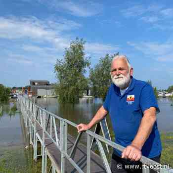 Havenmeester Huub (70) in Deventer is wel klaar met hoogwater in de IJssel