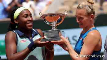 Coco Gauff y Katerina Siniakova se quedaron con el dobles femenino de Roland Garros
