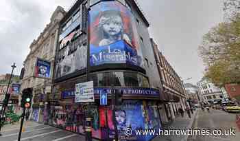 Five sentenced for disrupting Les Misérables performance in London