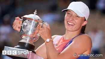 Dominant Swiatek wins third straight French Open title