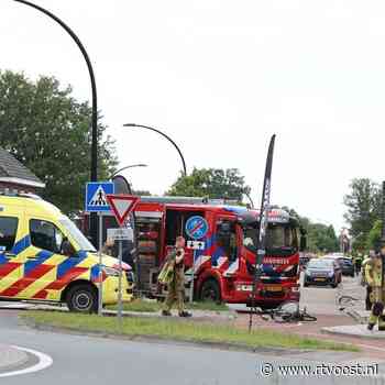 Automobilist rijdt fietsers aan op rotonde in Sint Isidorushoeve: drie gewonden