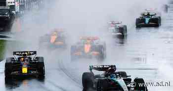 LIVE Formule 1 | Verstappen loopt op opdrogende baan langzaam weg bij Russell en Norris