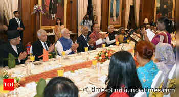 President hosts banquet for neighbouring countries' leaders attending PM Modi's swearing-in ceremony