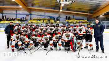 Women's ice hockey team scouting for more players