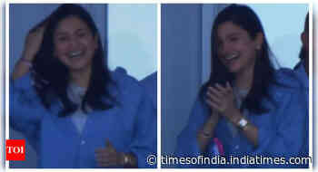 Anushka celebrates Virat and Team India's win