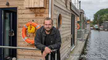 Hausboote aus Hamburg – auch eine Knutschkugel ist dabei