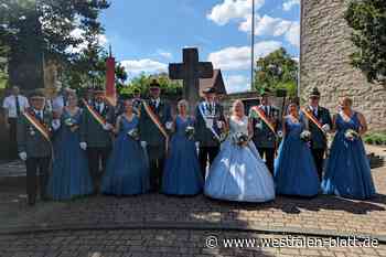 Schützenfest in Kirchborchen: Königin Patricia setzt auf Glitzer