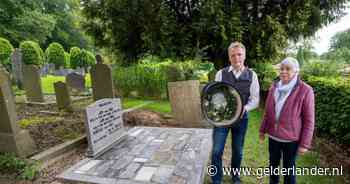 Speciale aandacht voor het graf van Jantje, bij jubileum begraafplaats