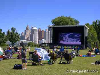 Day and night, Windsor crowds enjoy outdoor Under the Stars films