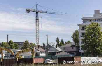 Construction crane left hovering over Vancouver neighbours causing fear: lawsuit