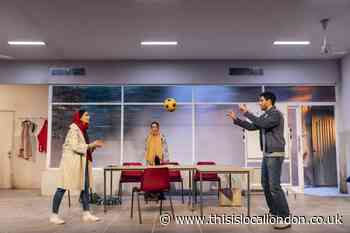Review Sanaz Toosi's English at Kiln theatre Kilburn