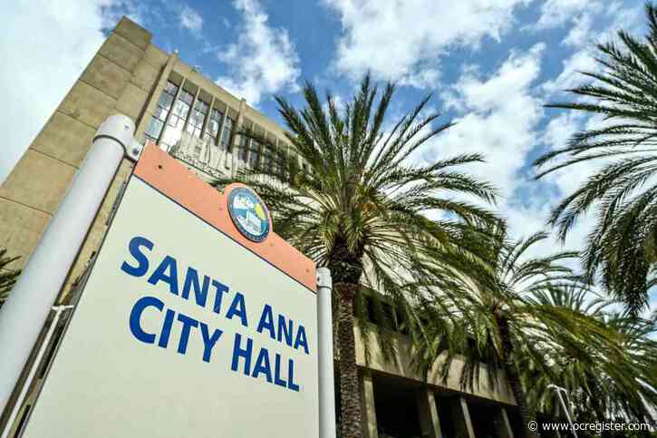Santa Ana City Council approves tighter structure for city aide contracts