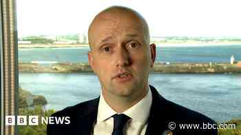 Labour's North Sea plans 'will risk 100,000 jobs' - Flynn