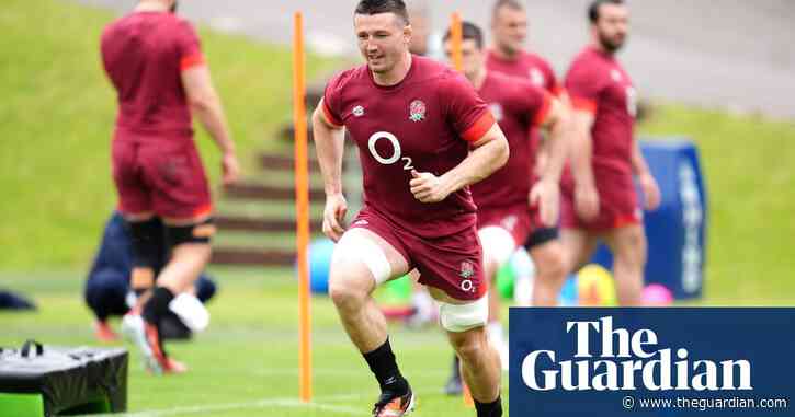 Steve Borthwick puts faith in Curry in much-changed England tour squad