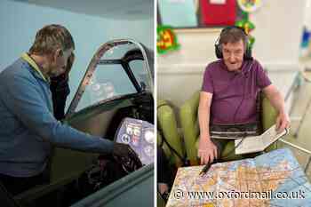 Ex-Oxfordshire pilot relives flights with flight simulator