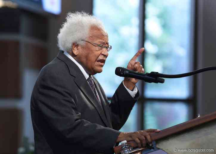 Civil rights icon Pastor James Lawson dies at 95