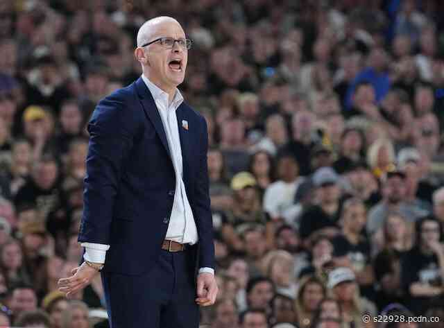 UConn’s Dan Hurley Issues Statement After Turning Down Lakers’ Head Coaching Job