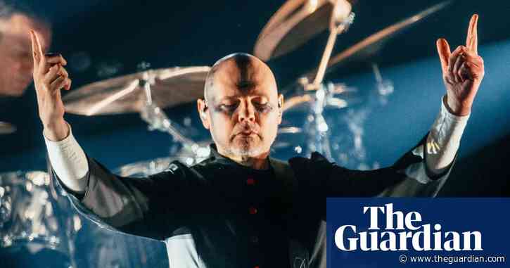 Smashing Pumpkins and Weezer review – mismatched 90s rockers bore and charm