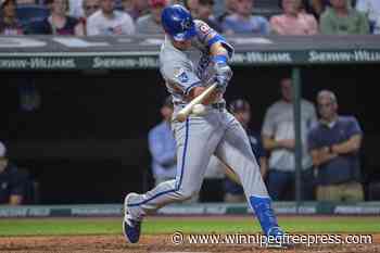 Royals’ Hunter Renfroe fractures left big toe after twice fouling off pitches from Carlos Rodón