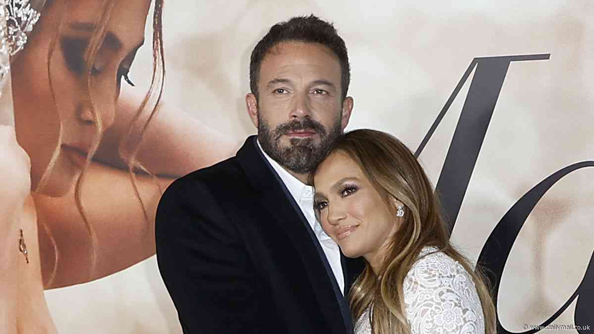 Jennifer Lopez and Ben Affleck are 'living separate lives and looking for their own homes' amid claims 'divorce is imminent'