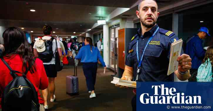 Australian Border Force searched phones of 10,000 travellers in past two years, data shows