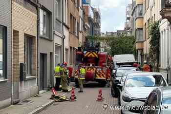 Uitslaande brand in appartementsgebouw in Antwerpen: vier bewoners en twee baby’s naar ziekenhuis gebracht