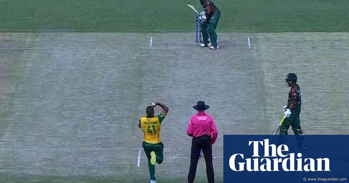 Controversial umpire's call costs Bangladesh at T20 World Cup – video