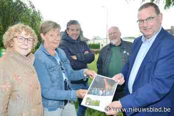 Buurt geeft invulling aan verwaarloosd pleintje: “Gezelligheid creëren met speeltuigen, petanquebaan en zitbanken”