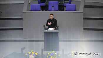 Rede im Bundestag: Selenskyj: "Putin steht allein gegen uns alle"