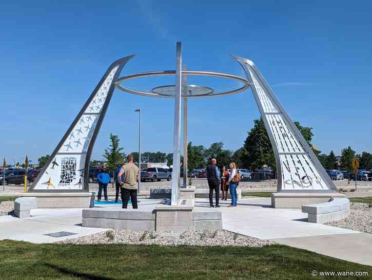 22-foot airplane-inspired 'Oculus' sculpture dedicated at FWA