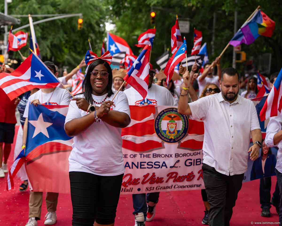 Bronx Borough President Gibson marches in annual Puerto Rican Day Parade