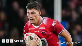 Salford back-rower Stone signs new two-year deal