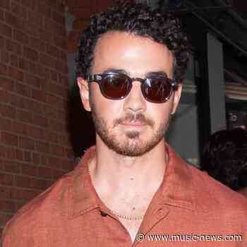 Kevin Jonas has surgery to remove skin cancer