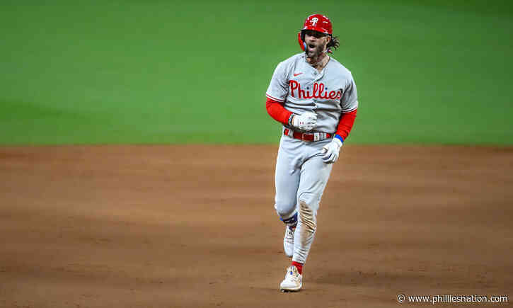 Bryce Harper, Phillies bring show to London in victory over Mets