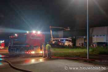 Brand zorgt voor veel schade bij camperwinkel