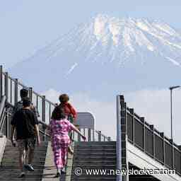 Nieuwe flat Tokio wordt gesloopt vanwege blokkeren uitzicht op berg Fuji